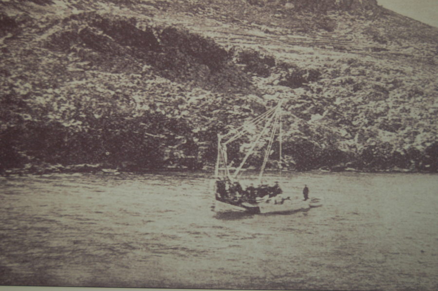 L'isola di Antikythera - Sito del ritrovamento del meccanismo (foto realizzata nel 1974 da De Solla Price)